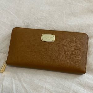 Brand new Michael Kors wallet